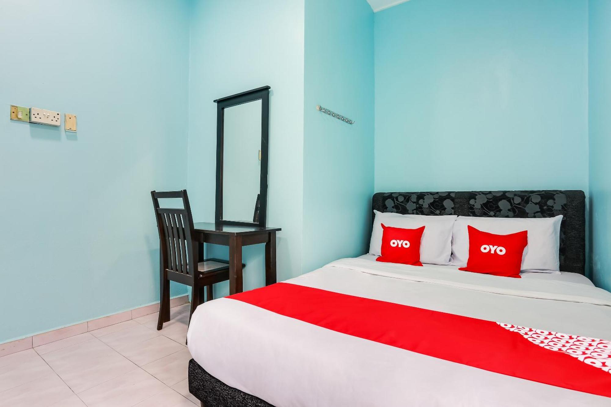 Oyo 44094 Bangi Lanai Hotel Екстериор снимка