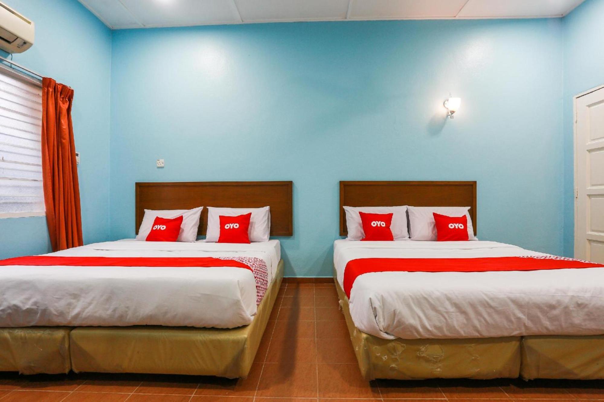Oyo 44094 Bangi Lanai Hotel Екстериор снимка