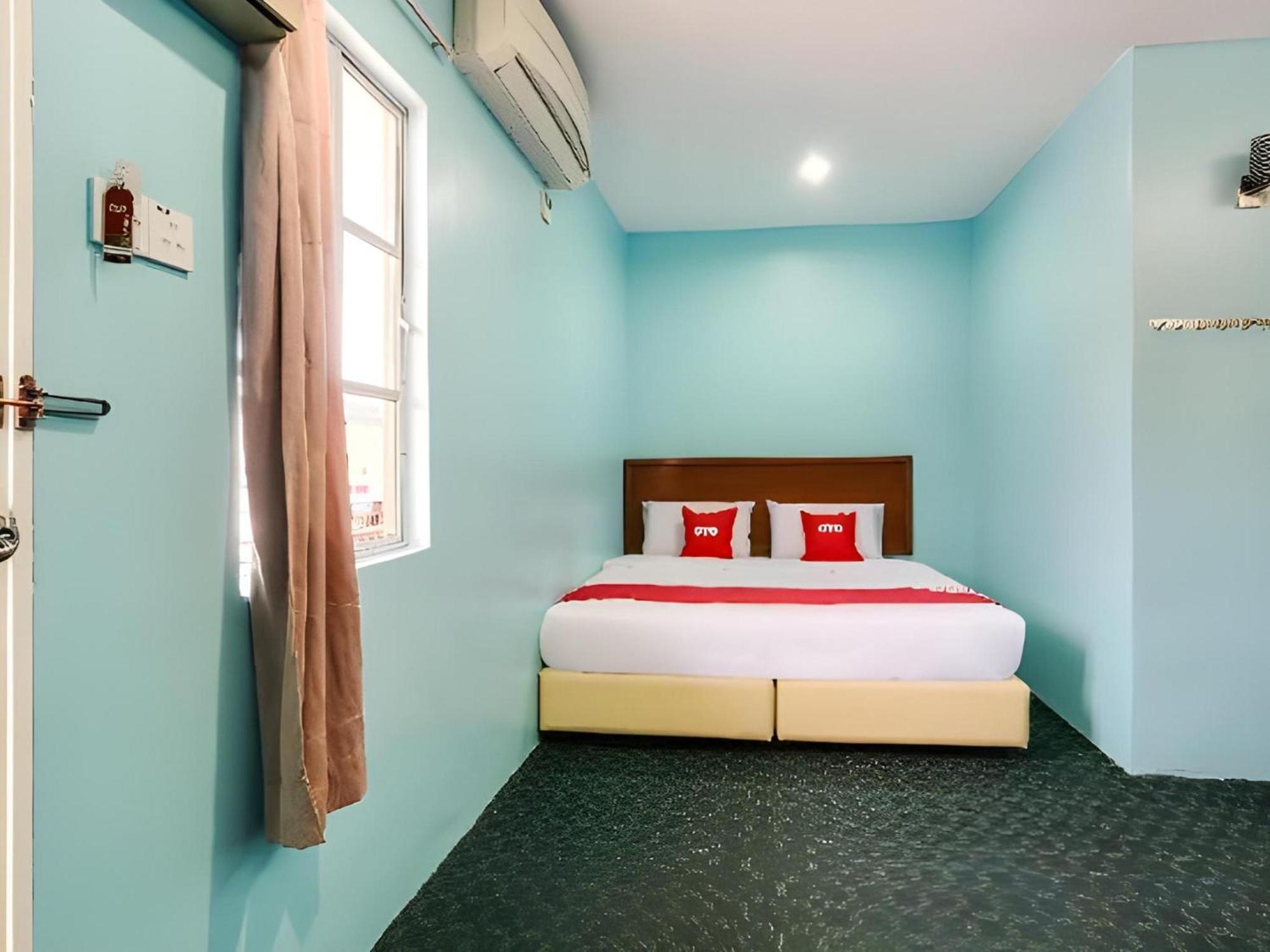Oyo 44094 Bangi Lanai Hotel Екстериор снимка