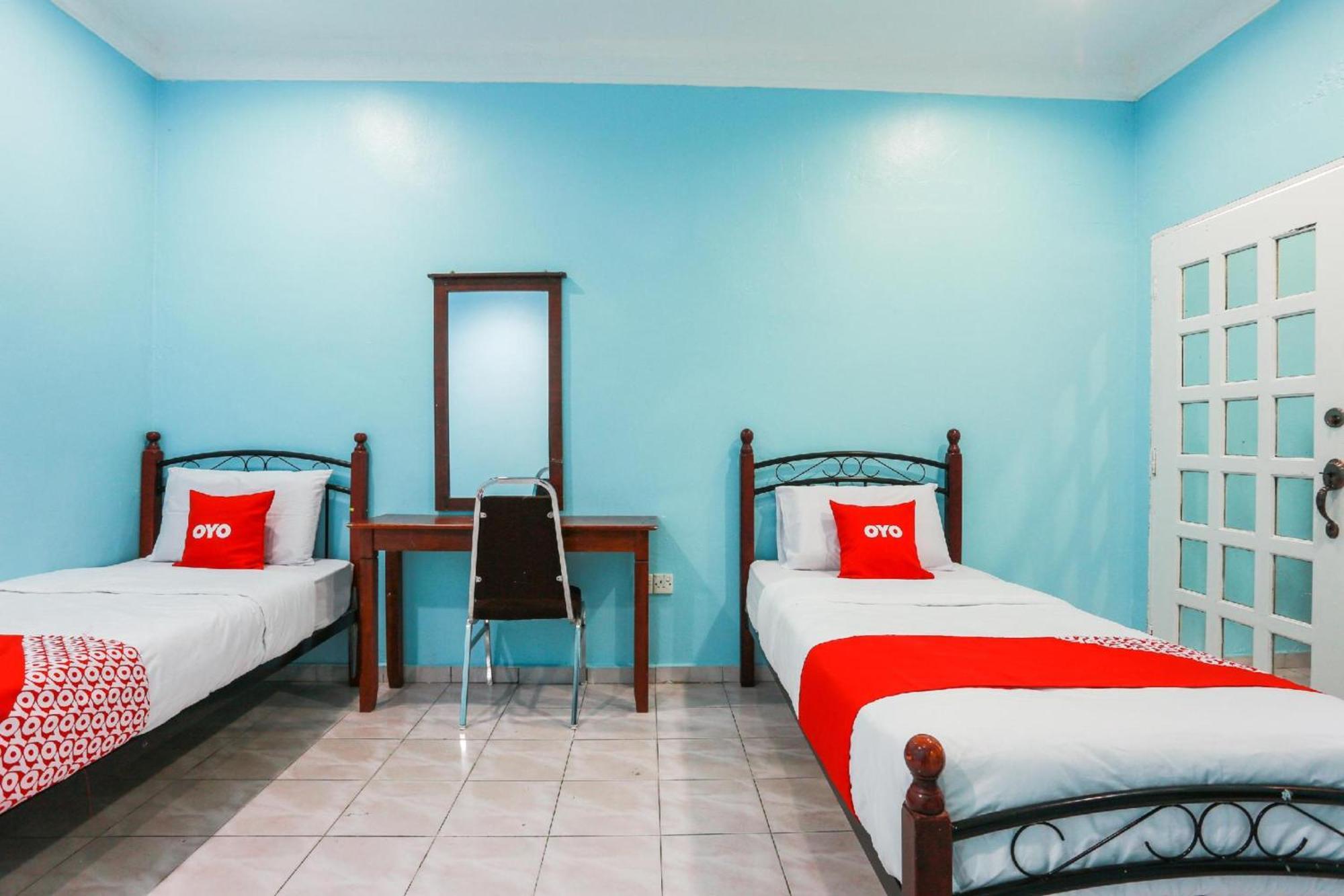 Oyo 44094 Bangi Lanai Hotel Екстериор снимка