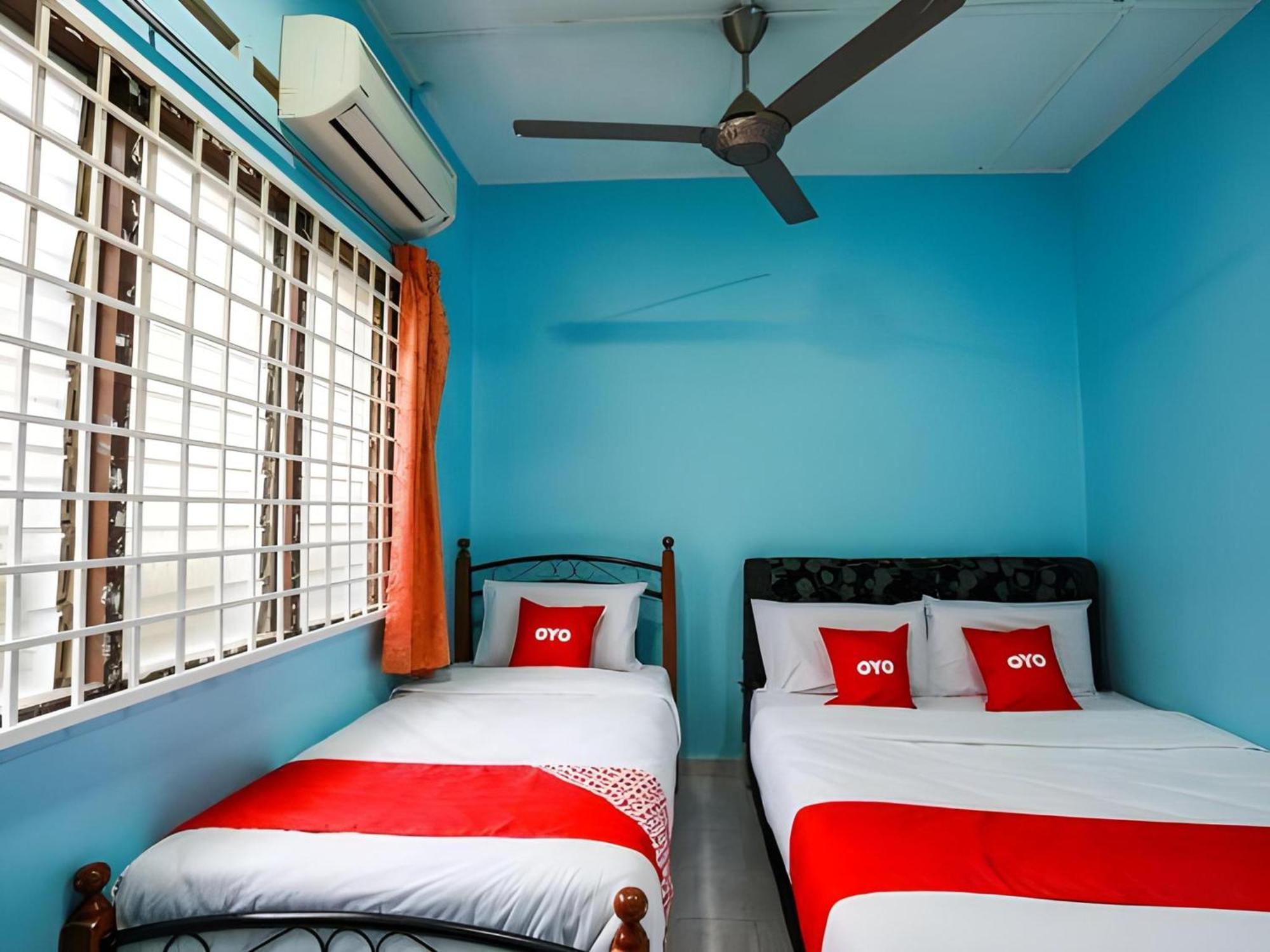 Oyo 44094 Bangi Lanai Hotel Екстериор снимка