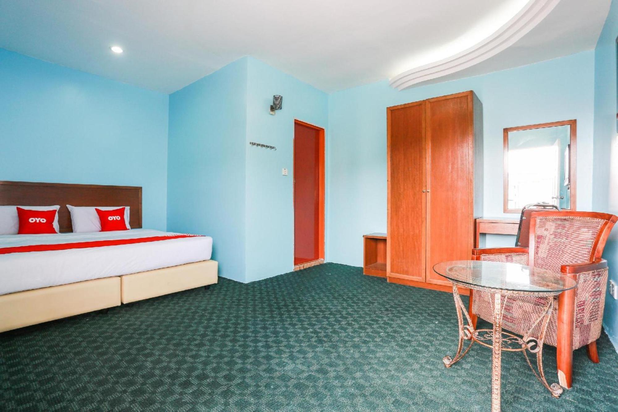 Oyo 44094 Bangi Lanai Hotel Екстериор снимка