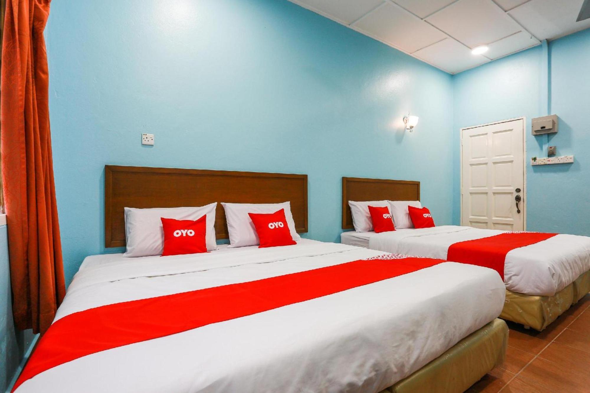 Oyo 44094 Bangi Lanai Hotel Екстериор снимка